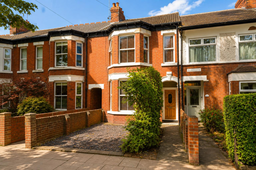 Main image of property: Princes Avenue, Hull