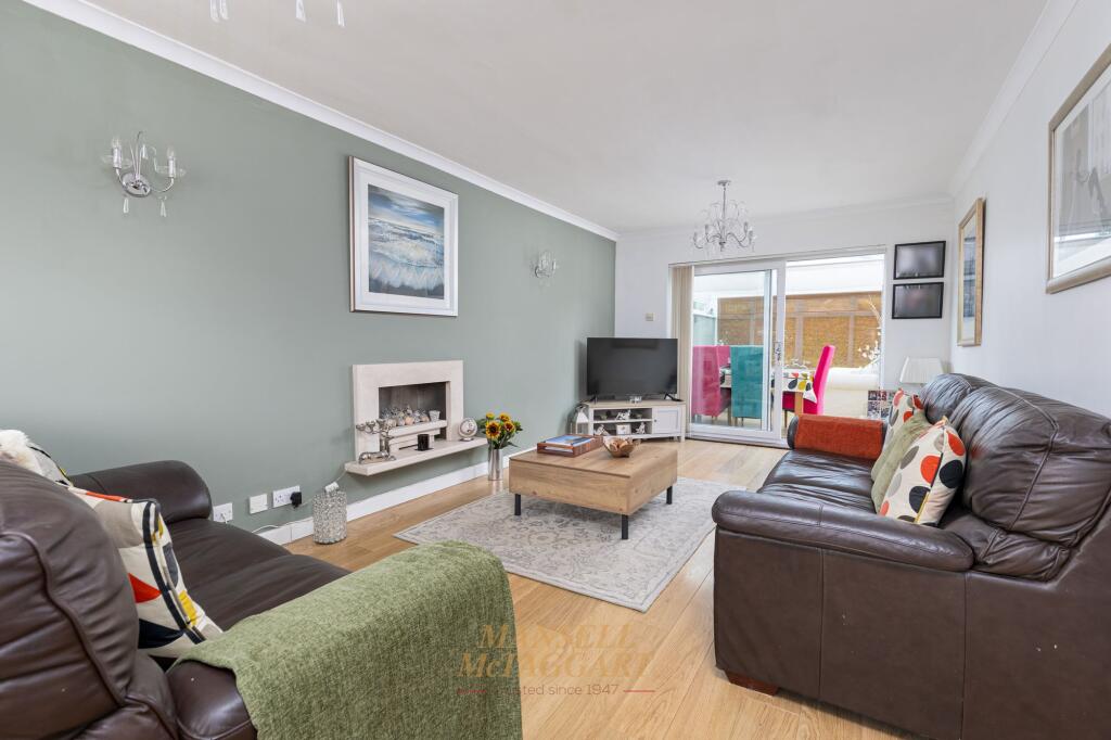 House in Redhill - View 4