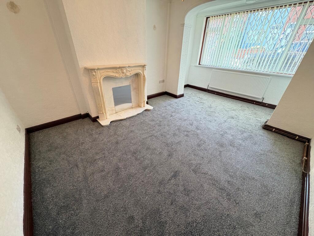 House in Ilkeston, Larklands - View 2