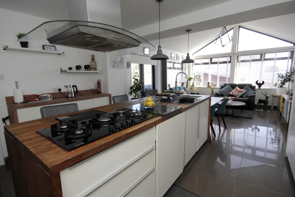 Crosshouse Road, Kilmarnock, Ayrshire, KA3 photo 4