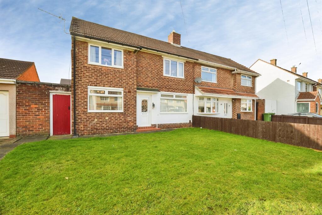 2-bed semi-detached on Reynoldston Avenue, Stockton-On-Tees, £100,000