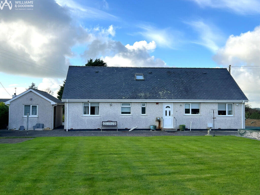 Main image of property: Cerrigceinwen, Bodorgan, Anglesey, LL62