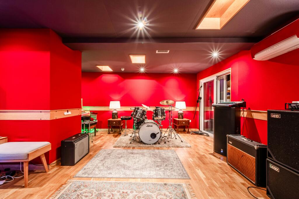 Dock St 15  Low Res 12.jpg