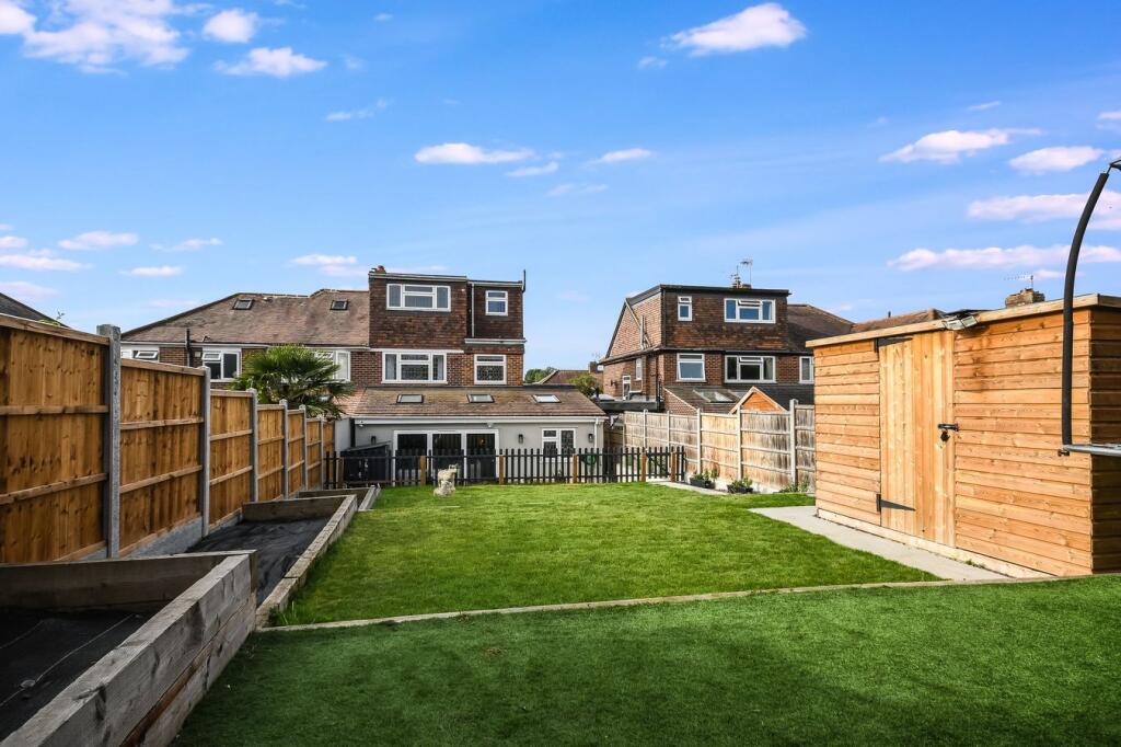 House in Epping Forest, Theydon Bois - View 5