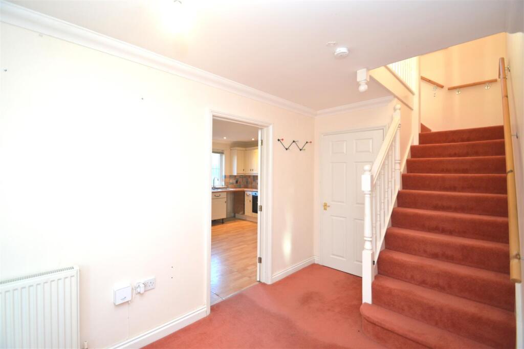 House in Newport - More