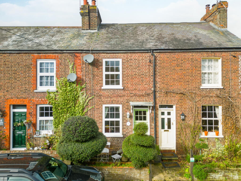 Main image of property: Bradden Lane, Gaddesden Row