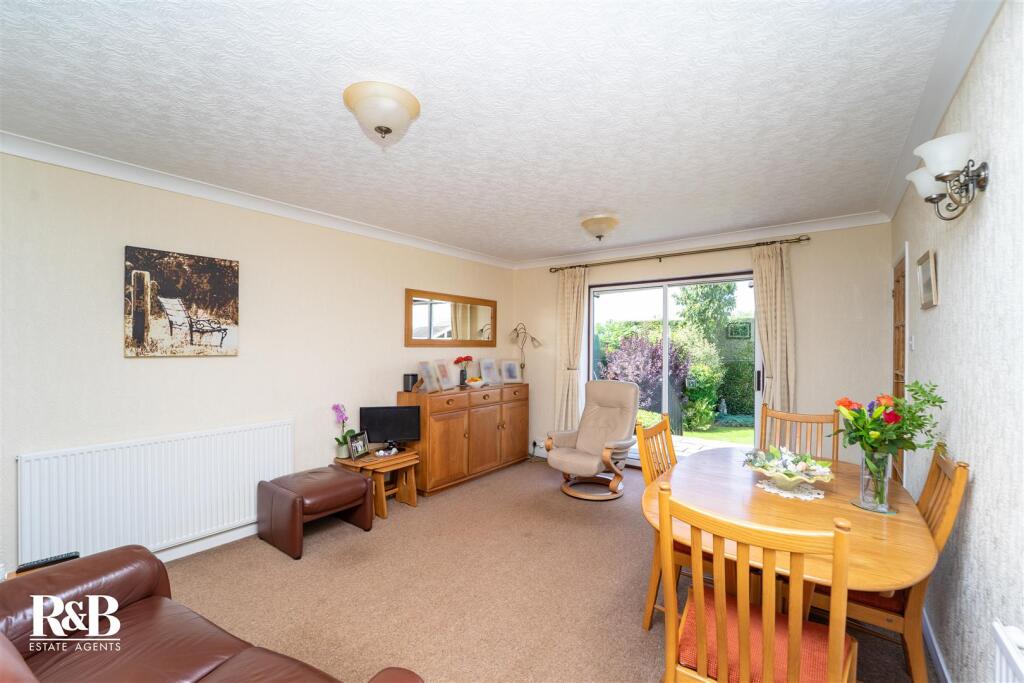Throstle Grove, Slyne, Lancaster photo 4