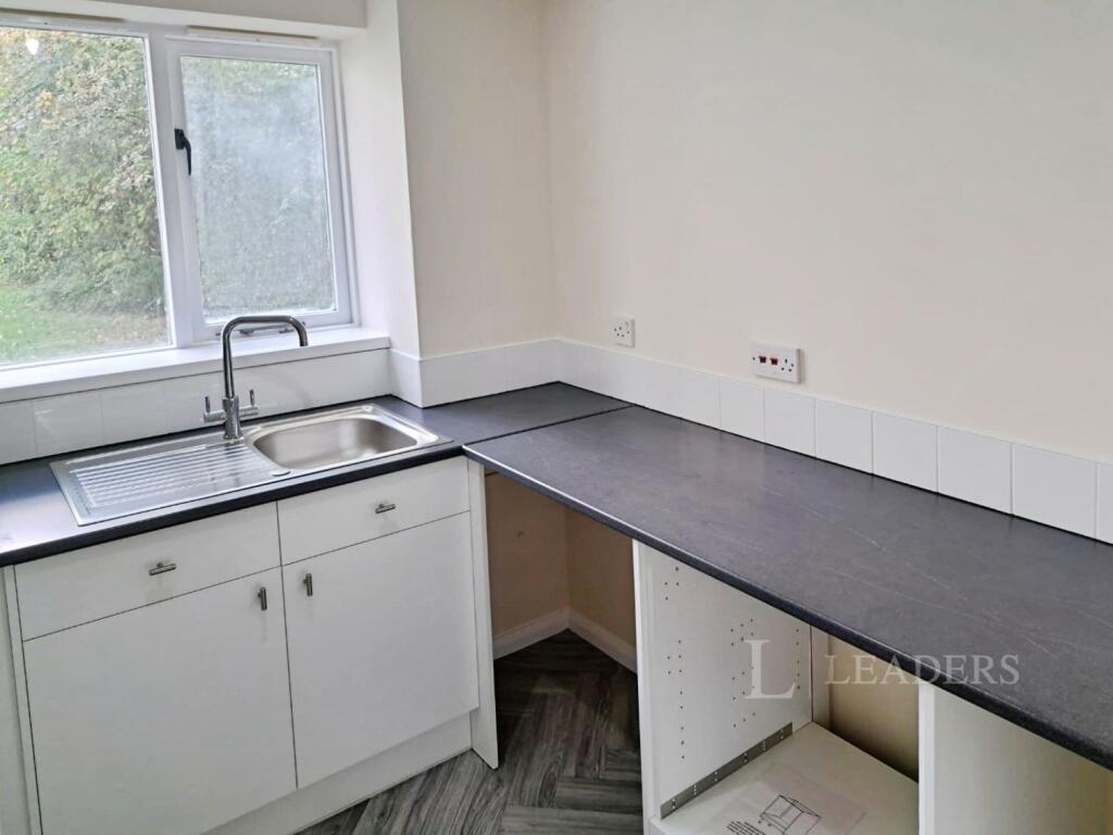 Apartment in Harlow, Essex - View 4