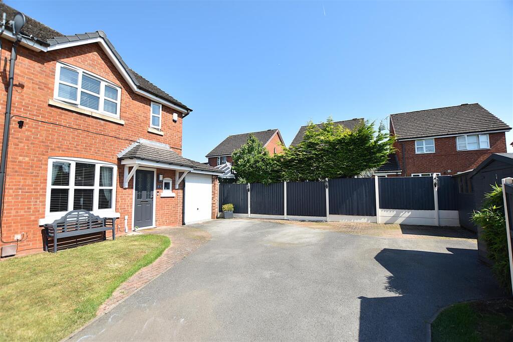 Main image of property: Spring Gardens, Wrexham