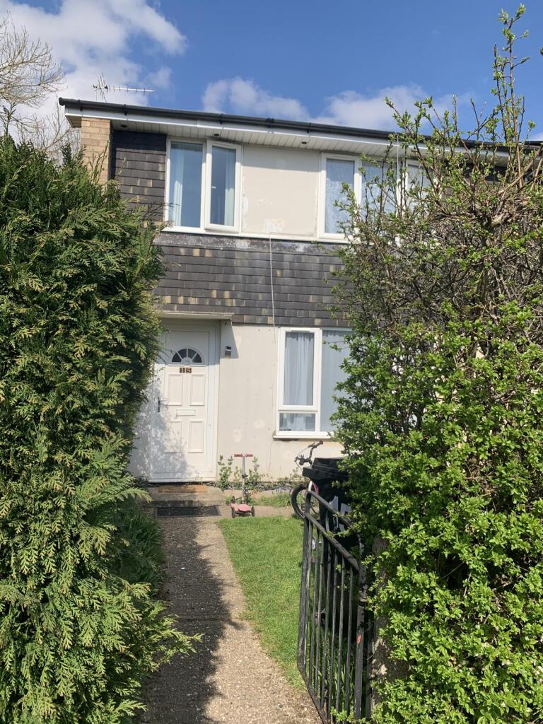 Main image of property: Walton Close, Woodley, Reading, Berkshire, RG5