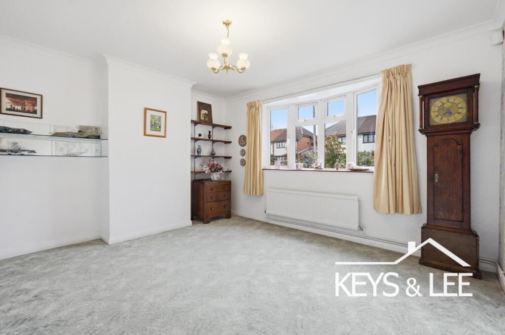 House in London, Collier Row - View 4