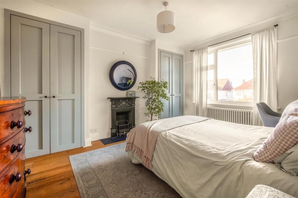 Apartment in Hove, Brighton and Hove - View 4