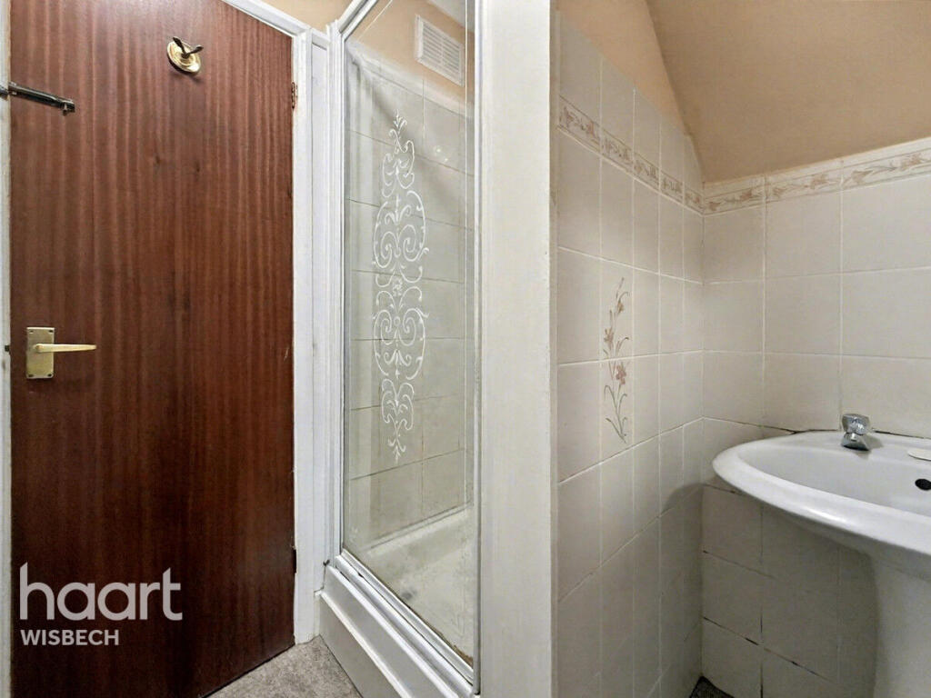 2-bed terraced on Cannon Street, Wisbech, £90,000