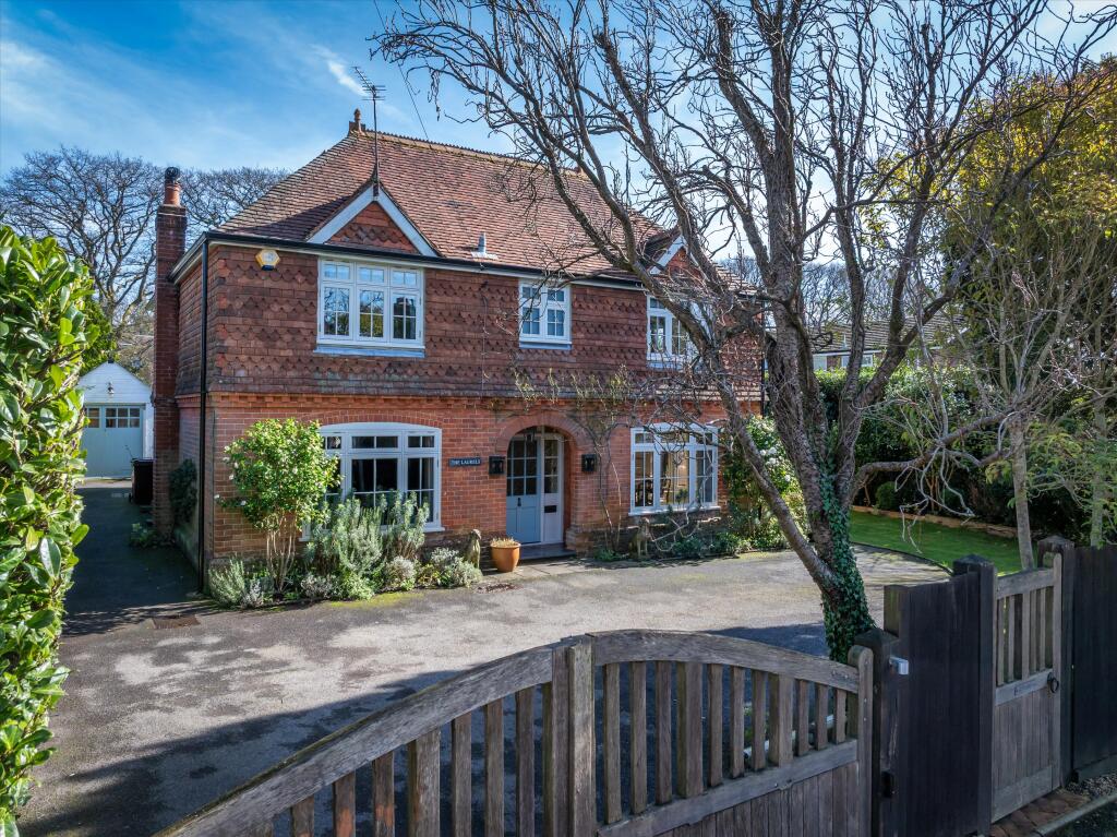 Main image of property: The Avenue, Grayshott, Hindhead, Hampshire GU26