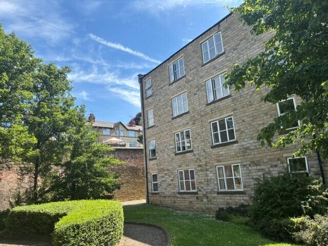 Apartment in Bradford, Bingley - View 4