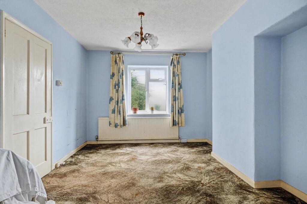 West Hanningfield Road, Great Baddow, Chelmsford, CM2 photo 3
