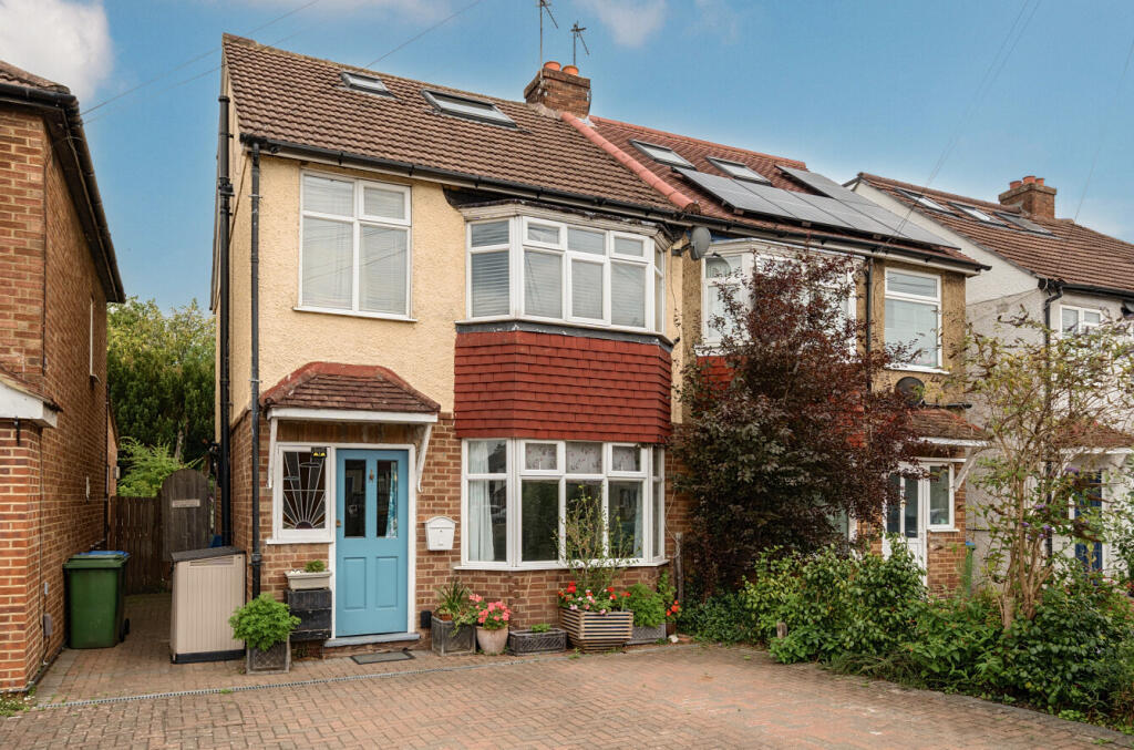 Main image of property: Cottimore Avenue, Walton-On-Thames, Surrey, KT12