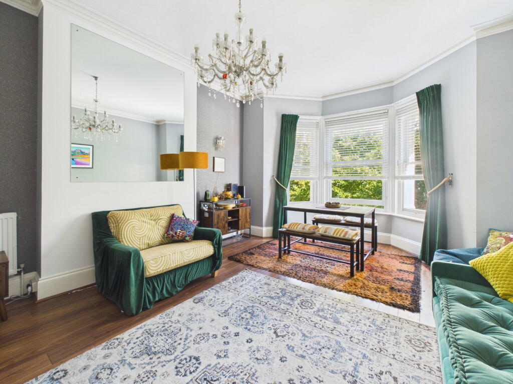Apartment in Brighton - View 3