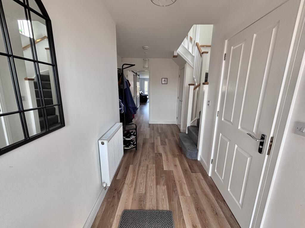 The Fairway, Blaby, Leicester, Leicestershire. LE8 4EN photo 3