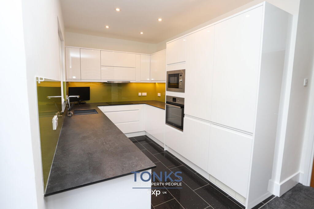 Additional image 5 of Church Street, Halesowen, B62 9LG