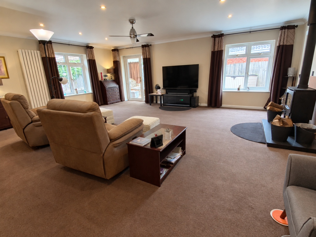 House in Peterborough - View 3