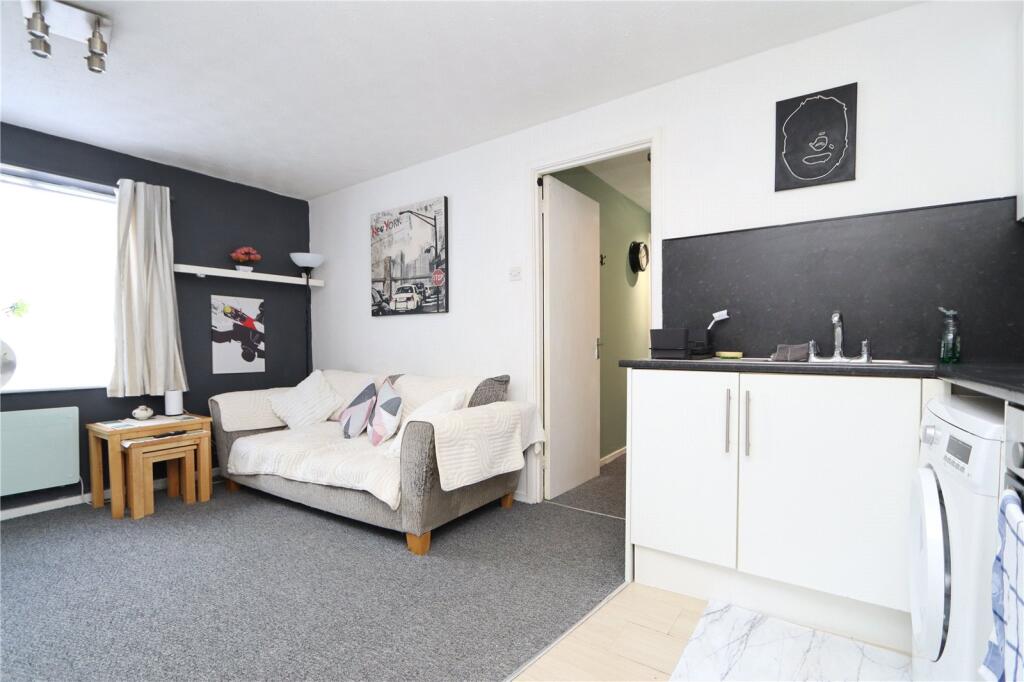 Apartment in Milton Keynes, Kents Hill, Kents Hill, Monkston and Brinklow - View 3