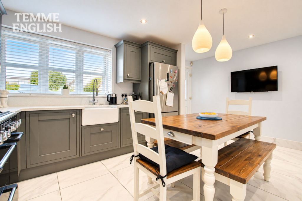 House in Southend-on-Sea - View 2