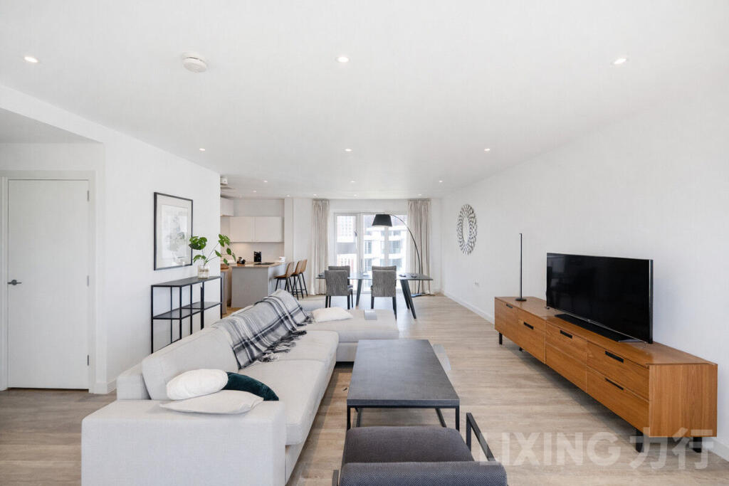 Main image of property: Collet House, Wandsworth Road, Nine Elms, SW8