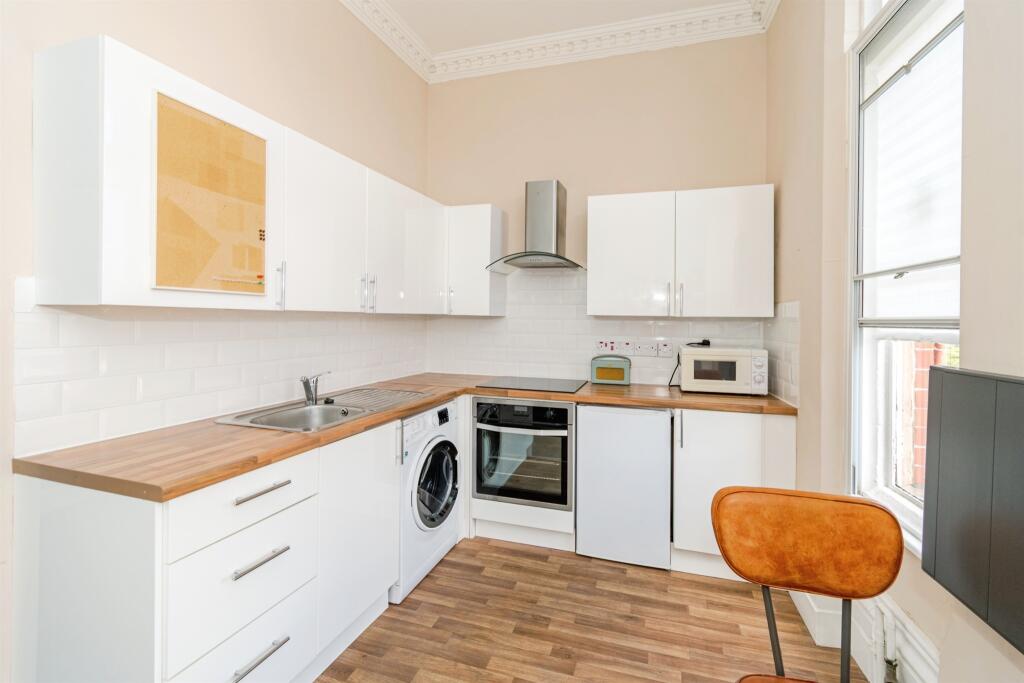 Main image of property: High Street, SOUTHAMPTON