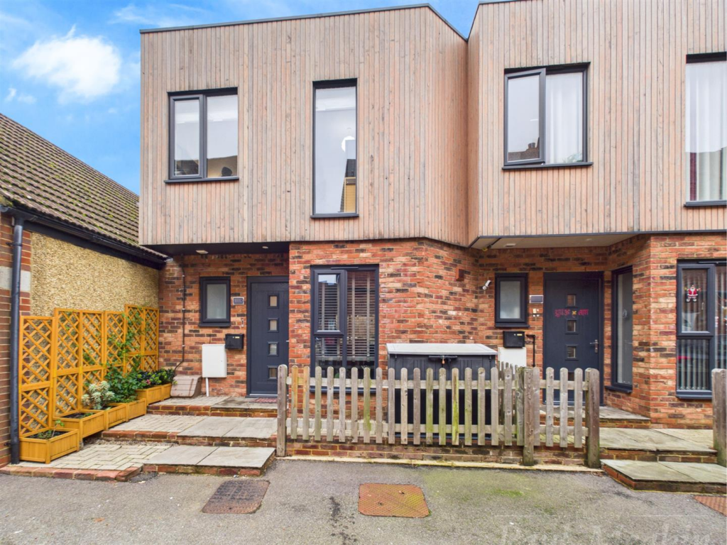 Main image of property: Addington Road, South Croydon