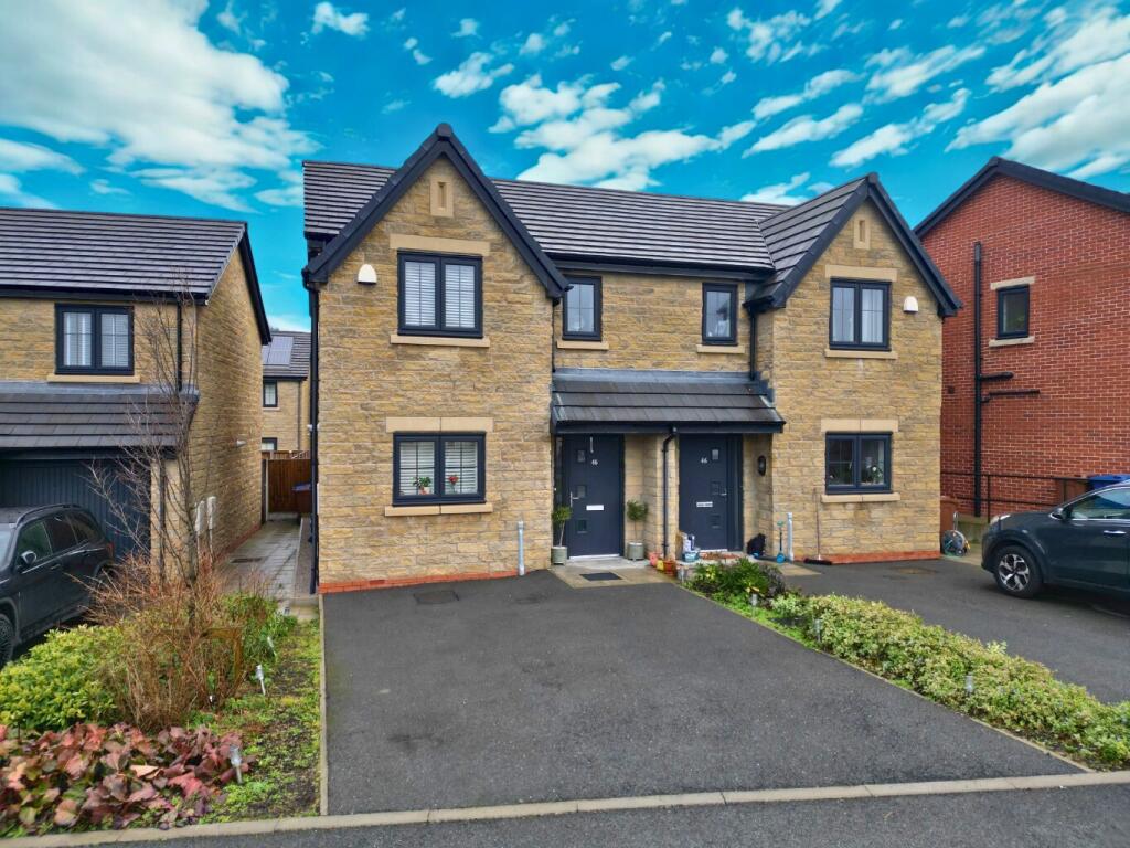 3-bed semi-detached on Caledonian Gardens, Hazel Grove, Stockport, Cheshire, SK7 6GB, £350,000