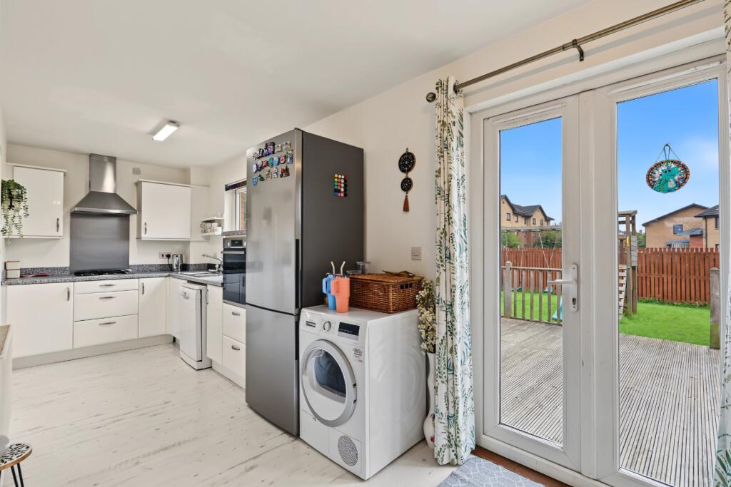 House in Renfrew, Victory Gardens, Porterfield - View 5