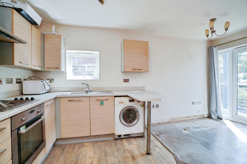 Apartment in Sandwell, West Midlands - More