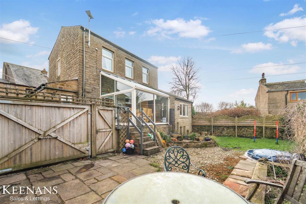 Additional image 36 of New Row, Winewall, Colne