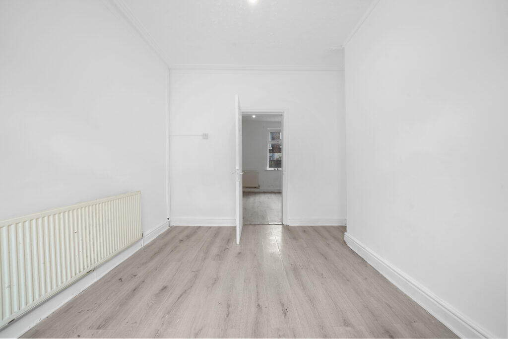 Cambria street photo 4