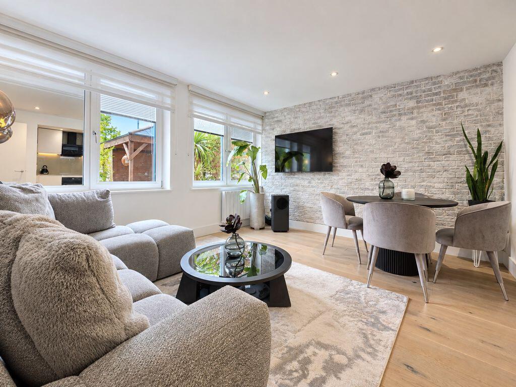 Main image of property: London Road, High Wycombe