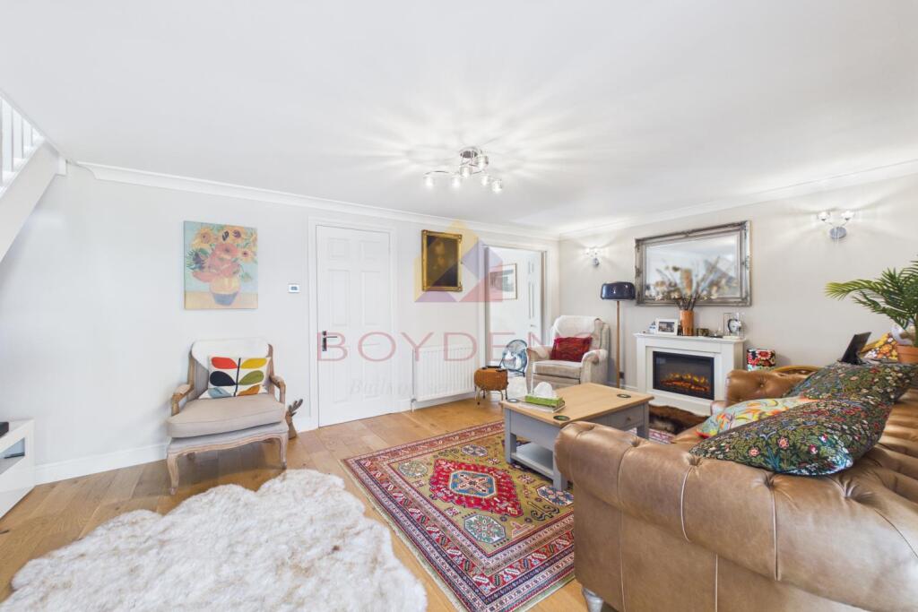 House in Chelmsford, Roxwell - View 4