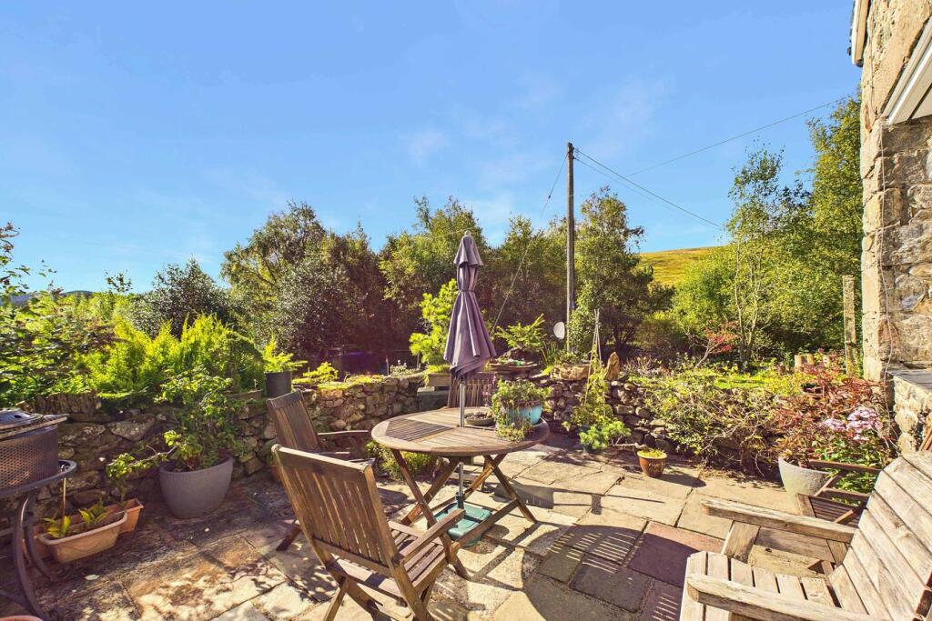 House in Folda, Angus - More