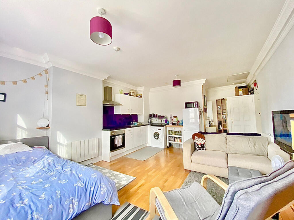 Main image of property: Farncombe Road, Worthing, BN11