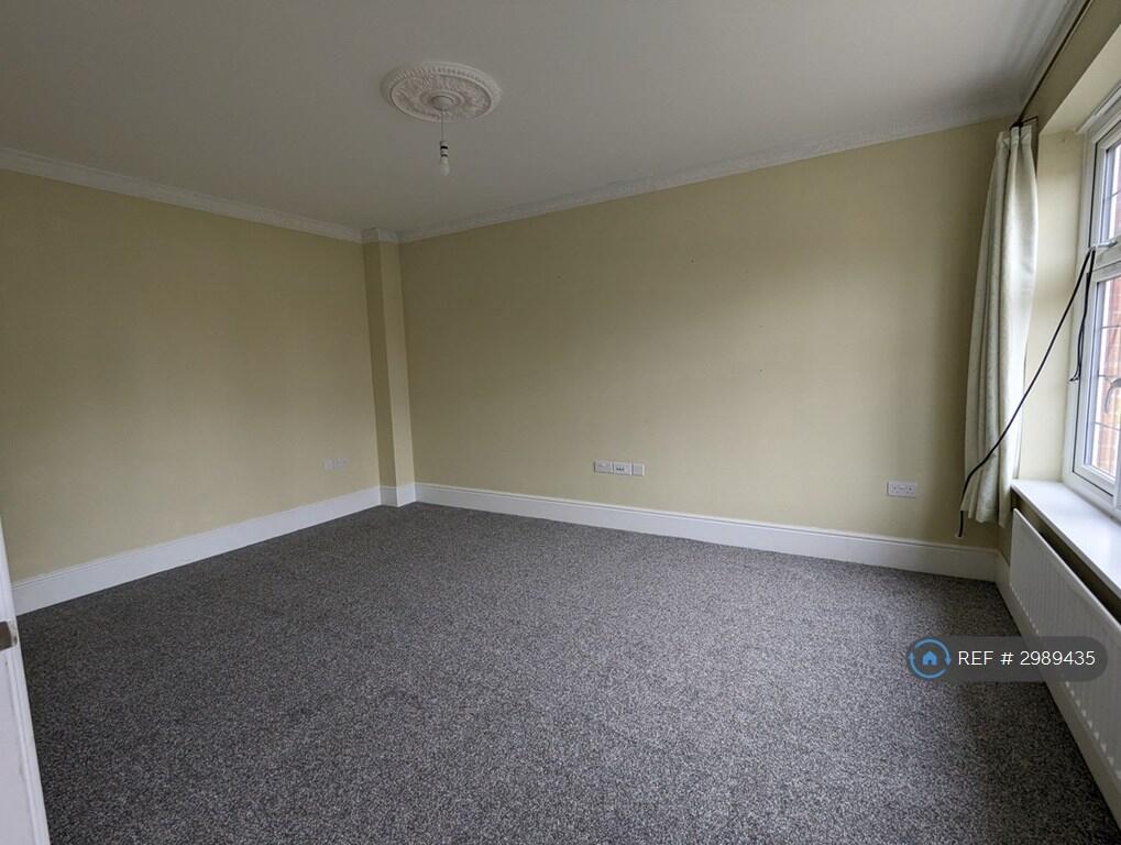 House in Rugby, Houlton, Clifton-upon-Dunsmore - View 4