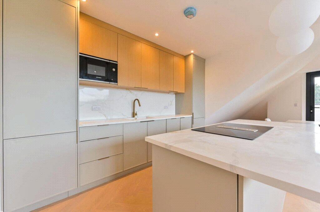Apartment in London - More