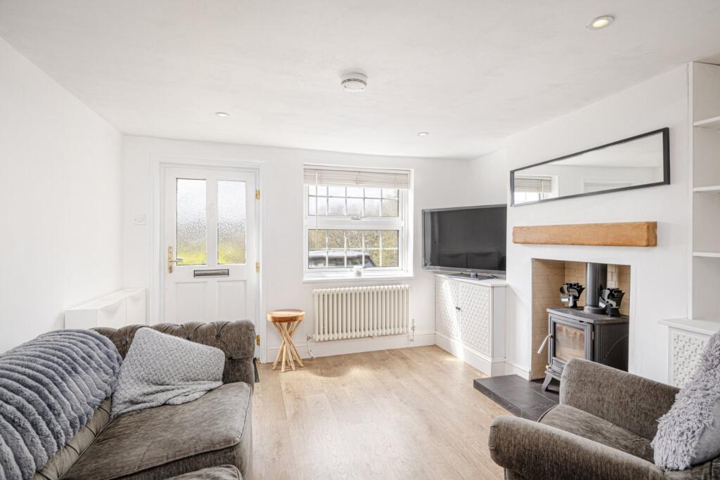 House in Bishop's Stortford, Hockerill - View 3