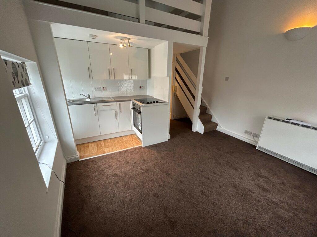 Apartment in Stevenage - View 5