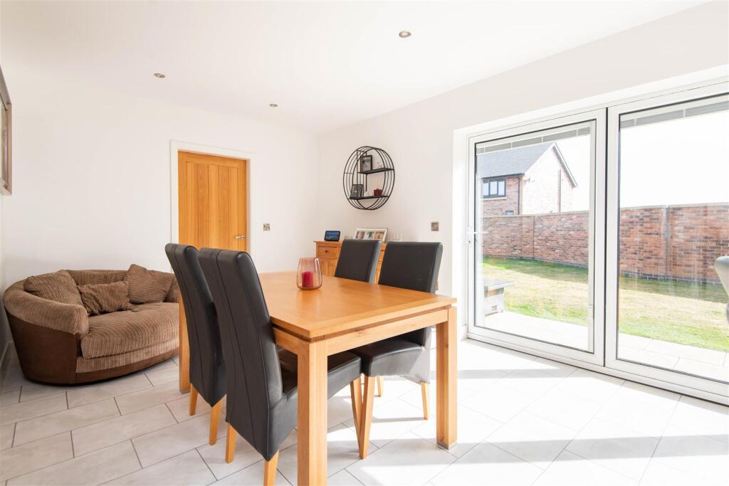 House in Preston - View 4