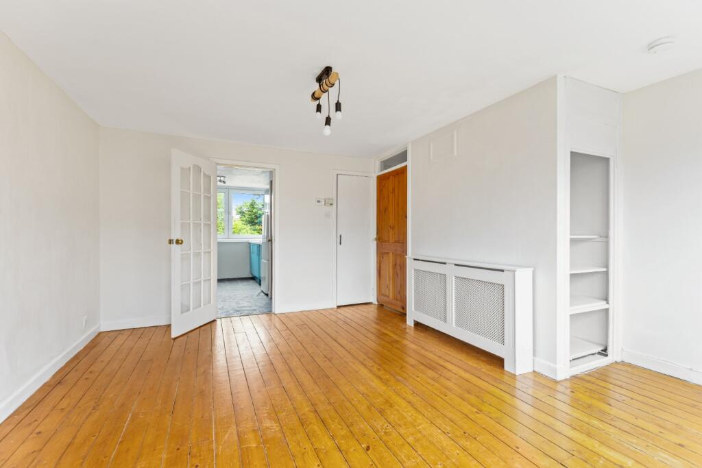 2/1 Moredun Park Green, Edinburgh, EH17 7LS photo 4