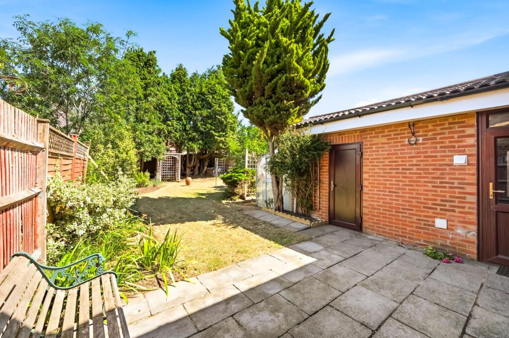 Wyness Avenue, Little Brickhill, MK17 - View 2