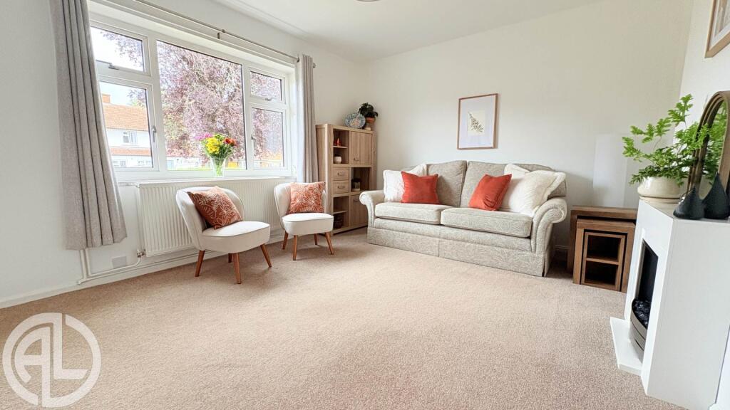 House in Stevenage - View 2