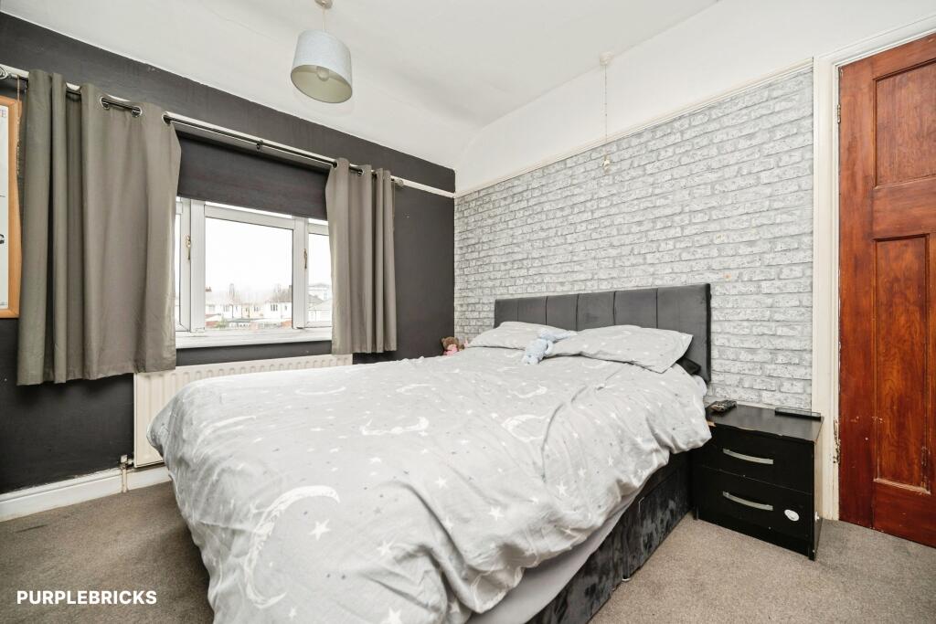 Throne Crescent, Rowley Regis, B65 photo 4