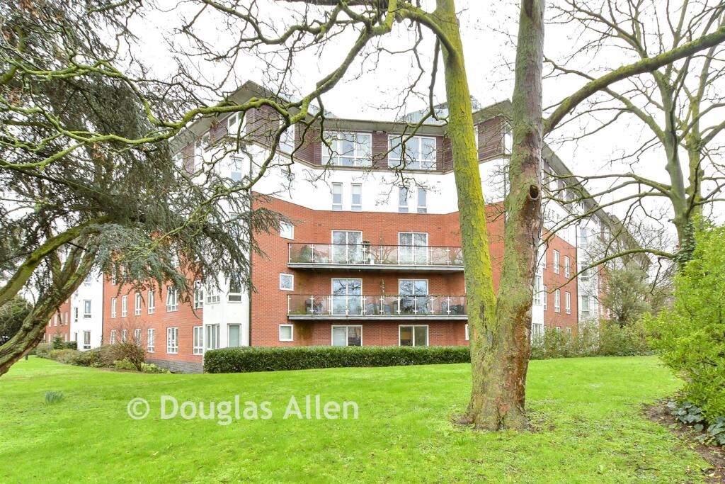 Main image of property: High Road, South Woodford