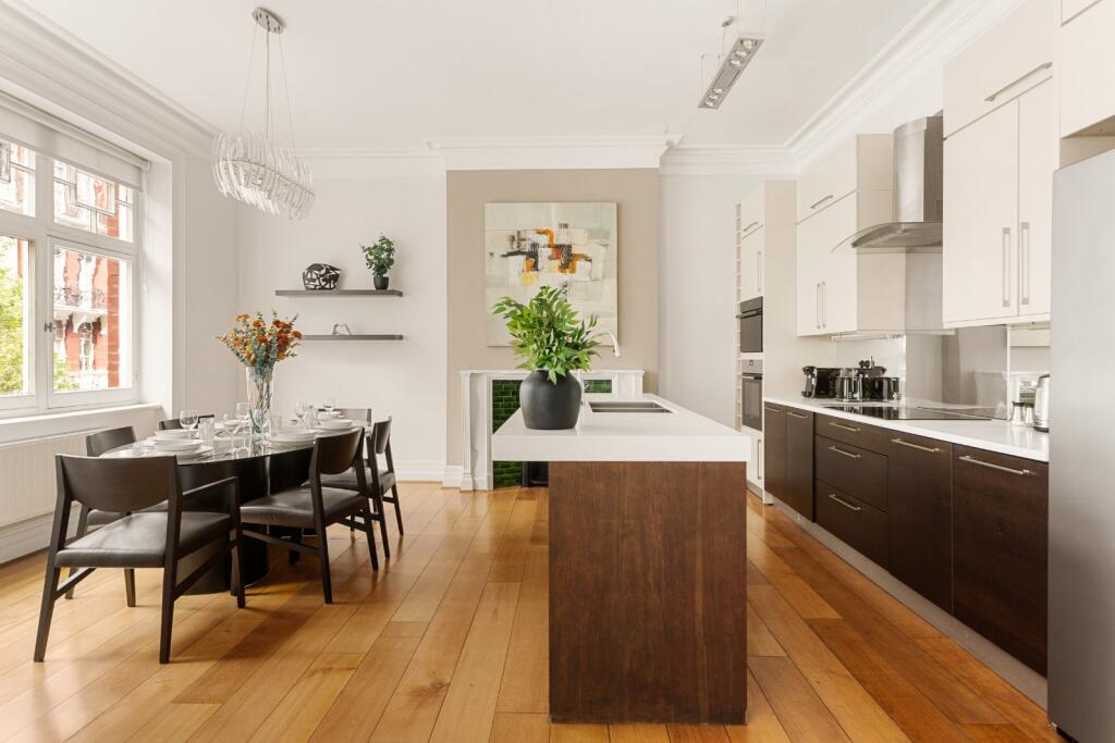 Apartment in London - View 3